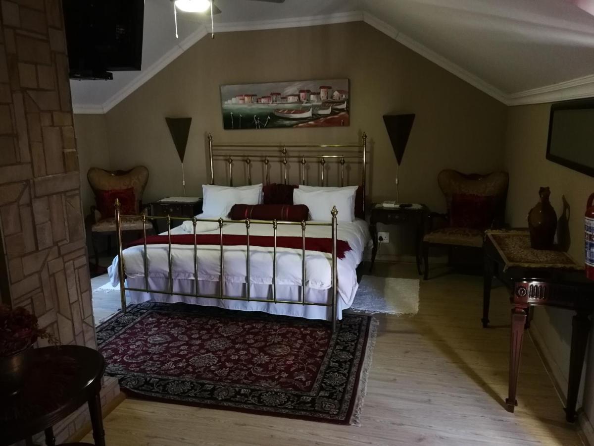 Bougain Villa Guesthouse Winburg Bagian luar foto