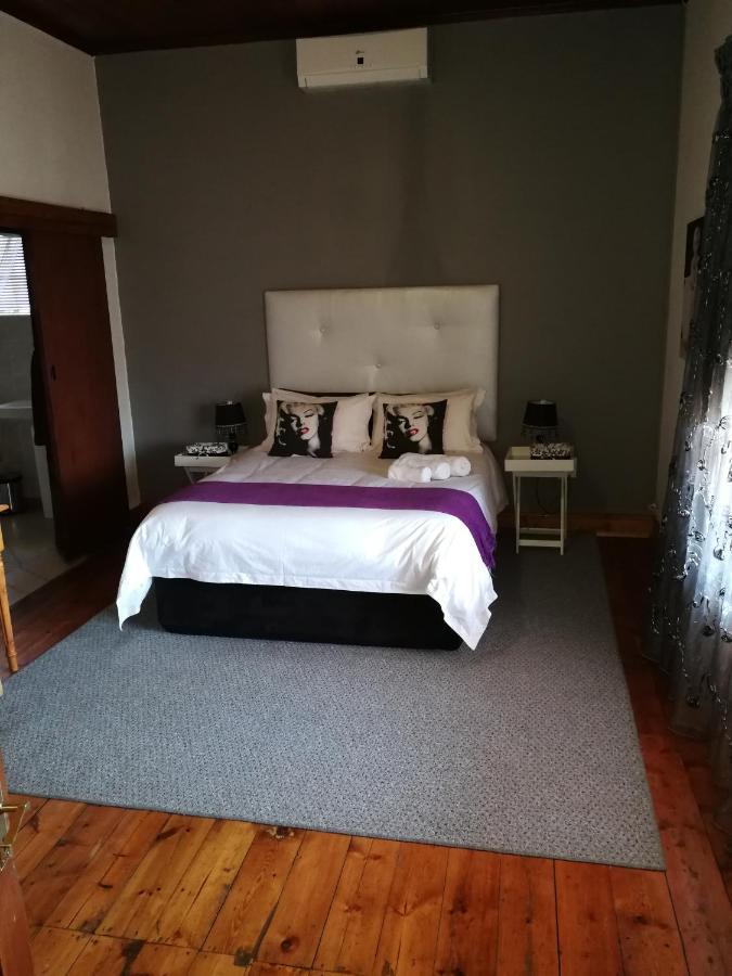 Bougain Villa Guesthouse Winburg Bagian luar foto