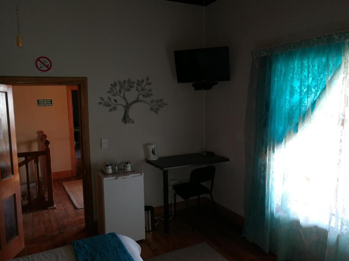 Bougain Villa Guesthouse Winburg Bagian luar foto