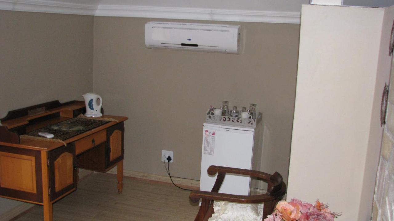 Bougain Villa Guesthouse Winburg Bagian luar foto